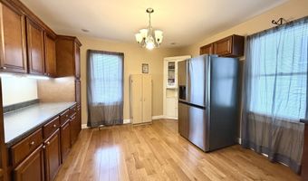 124 S Main St, Brooklyn, CT 06234