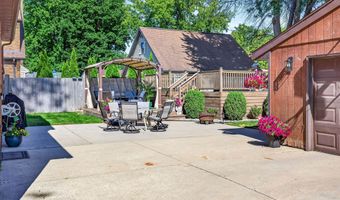 1036 W OKLAHOMA St, Appleton, WI 54914