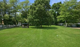 40 Bayview Ave, Amityville, NY 11701
