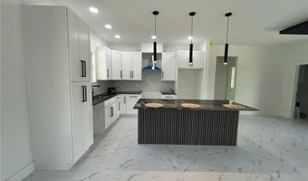 4204 E 24th St, Alva, FL 33920