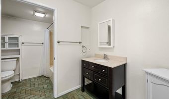 241 Turf View Dr, Solana Beach, CA 92075