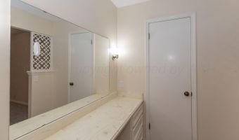 6710 GAINSBOROUGH Rd, Amarillo, TX 79106