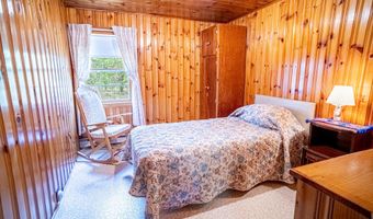 35 Middle Rd, Acton, ME 04001
