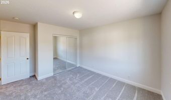 714 PIONEER Rd B4, Brookings, OR 97415