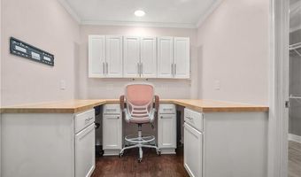 1710 PLANTATION Dr, Alexandria, LA 71301