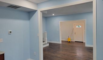 907 Michigan Ave, Atlantic City, NJ 08401