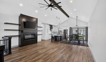 324 31st St SE, Altoona, IA 50009