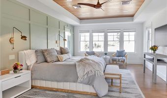 150 Alfred Drowne Rd, Barrington, RI 02806