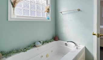 24594 Hollytree Cir, Georgetown, DE 19947