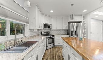 10018 Manor Ave, Allen Park, MI 48101