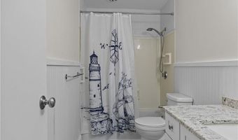 401 Bellevue Ave 214, Newport, RI 02840