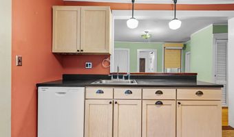 15 Grant St, Bangor, ME 04401