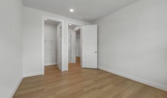 42018 NIGHT NURSE Cir, Ashburn, VA 20148