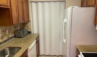 524 ORANGE Dr 11, Altamonte Springs, FL 32701