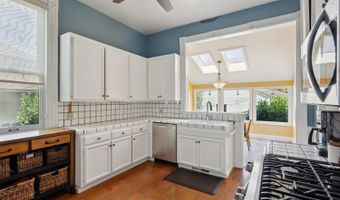 539 Benton St, Santa Rosa, CA 95404