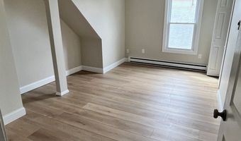 106 Stearns St 3rd floor, Bristol, CT 06010