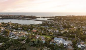 4208 Highland Dr, Carlsbad, CA 92008