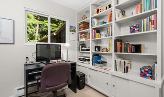2805 Byington Blvd, Ann Arbor, MI 48105