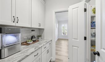 105 Axton Ln, Ashland, VA 23005