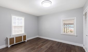 32 KELLY Pkwy, Bayonne, NJ 07002