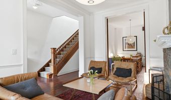 210 8TH St SE, Washington, DC 20003