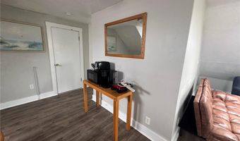 9 Ann St 2, Newport, RI 02840