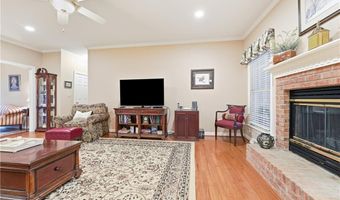 135 Suntree Dr, Advance, NC 27006