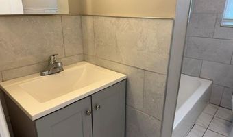 128 Pleasant Ave, Bergenfield, NJ 07621
