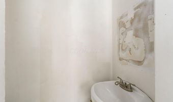 4 Oak Rd, Columbus, OH 43217