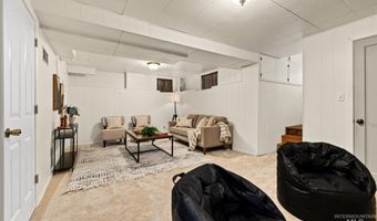 4019 W Hoover St, Boise, ID 83705