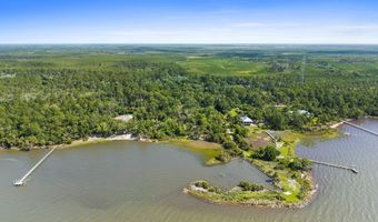 2536 Cr 30-a, Apalachicola, FL 32320