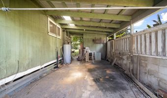 130 Kuhuoi St, Kahului, HI 96732