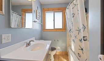 24 Fern Ct, Babbitt, MN 55706