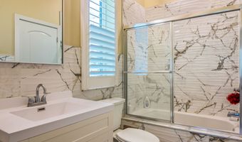 372 Foxboro Dr, Avon, IN 46123