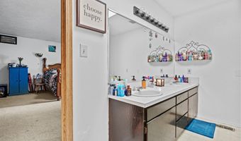 645 Bannock Ave, American Falls, ID 83211