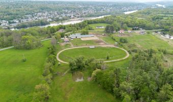 802 QUEEN ANN Rd, Amsterdam, NY 12010