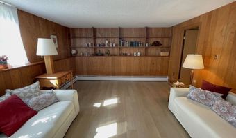 8 Wood Dr, Atkinson, NH 03811