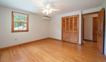 198 N Timber Ln, Cheshire, CT 06410