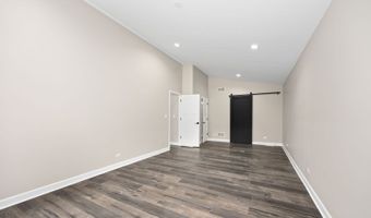 9704 Captains Dr, Algonquin, IL 60102