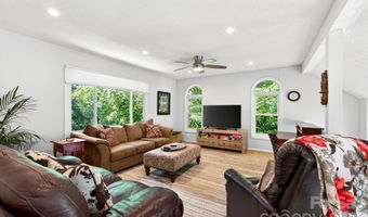 450 Elk Mountain Scenic Hwy, Asheville, NC 28804