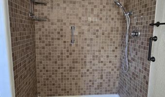 1008 CHAPARRAL St, Bloomfield, NM 87413