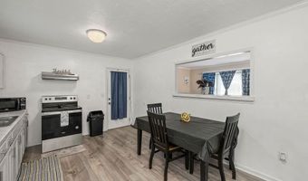 702 11th St, Altavista, VA 24517