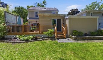 11 Freeman Rd, Albany, NY 12208
