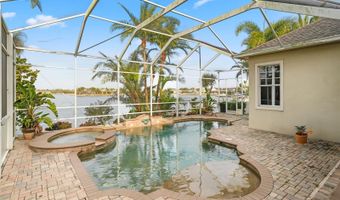 5229 BRIGHTON SHORE Dr, Apollo Beach, FL 33572