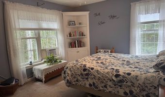 335 Calef Hwy 1, Barrington, NH 03825