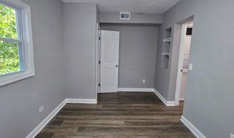 405 34TH St SE 4, Washington, DC 20019