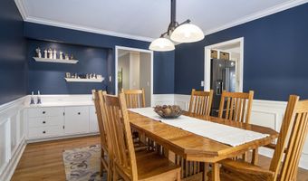 7160 River Valley Dr SE, Alto, MI 49302