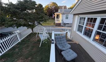 11 Glen St, North Providence, RI 02911
