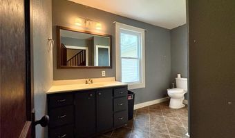 9621 Main St, Altenburg, MO 63732