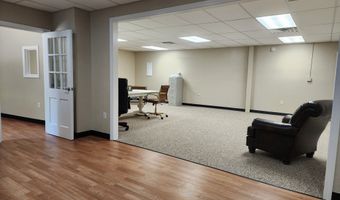 35 Wooster Ct F, Bristol, CT 06010
